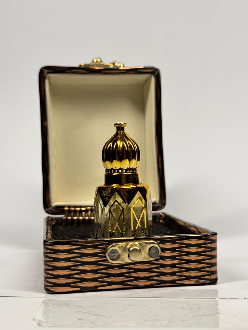HAWAS– Arabian Fresh Woody Attar for Men